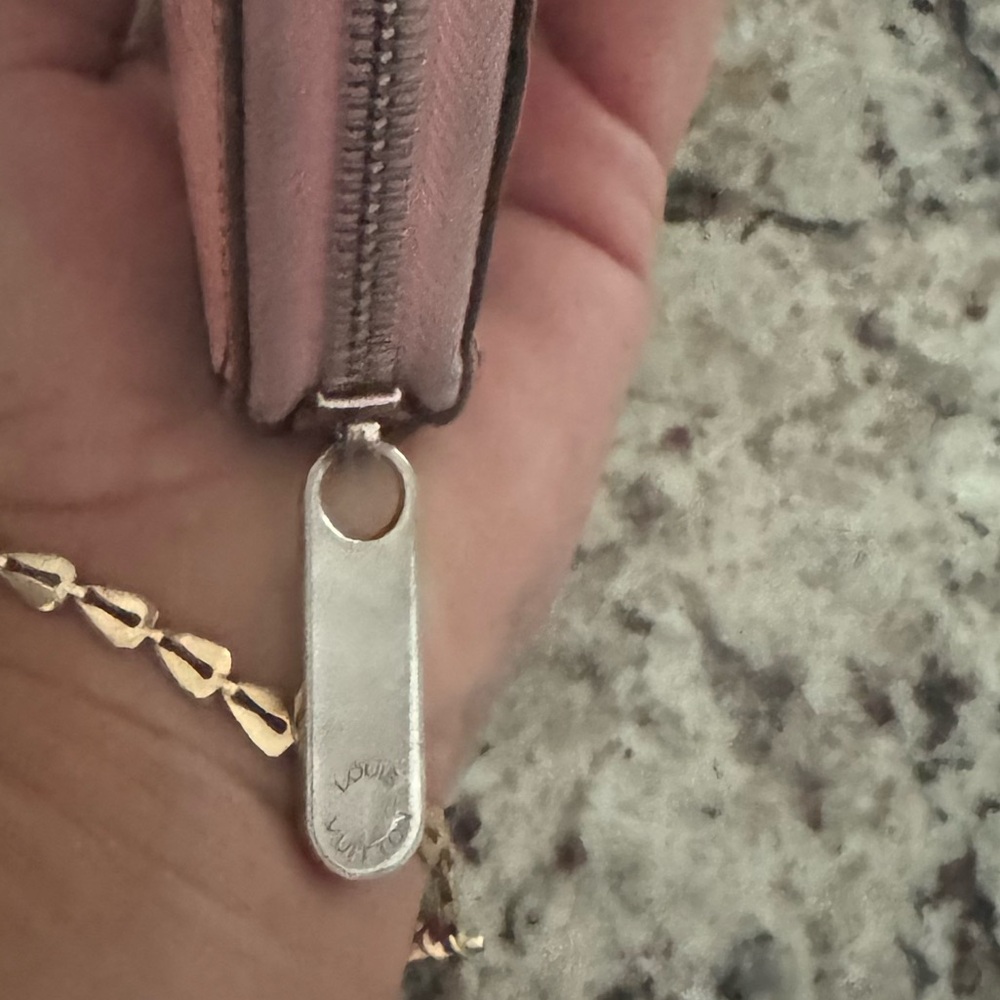 Louis Vuitton EPI Pink Zippy Long Wallet Chain & Flower Pattern - Picture 10 of 11